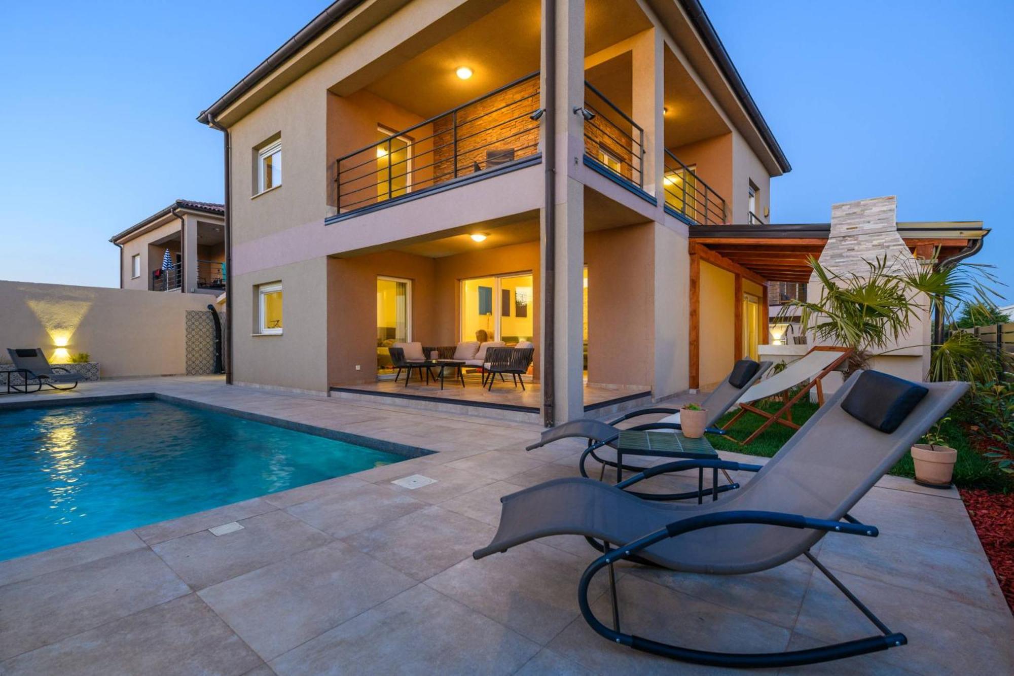 Villa Brionika Mit Pool Vodnjan Exterior photo